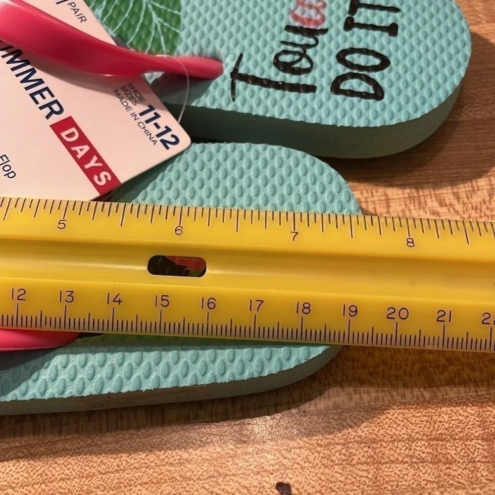 Children’s flip flops